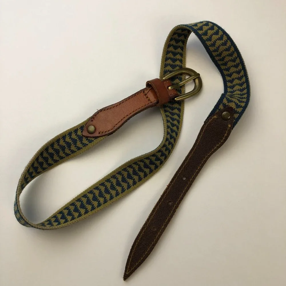 Levi's Vintage Boho Southwestern Buckle Leather Belt Western Country Classic